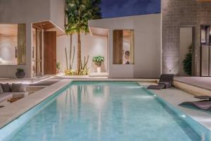 Villa Boya - 6BR luxury oasis in Central Berawa