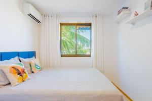 IT81 Ótimo Apartamento 34 (2 Suítes) - Itacimirim