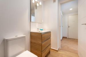 WintowinRentals Cozy Apartment Near Center