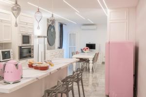 Two-Bedroom Deluxe Apartment with Hot Tub