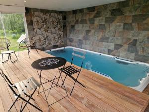 Maisons de vacances Escapade Romantique a Saint Omer-Espace Totalement Privatise Avec Terrasse : photos des chambres