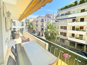 Viva Riviera Large 3 Bedrooms with Balcony