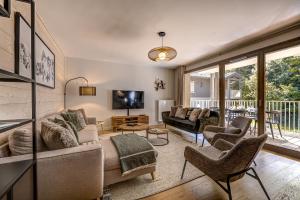 White Pearl Apartments