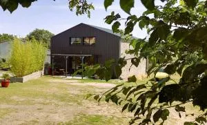 Le Hangar - Chambretaud