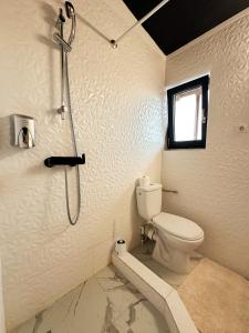 The Royal - Studio with Balcony & Panoramic View