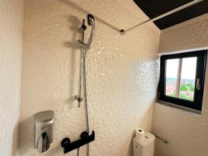 The Royal - Studio with Balcony & Panoramic View