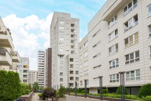 Stawki Pleasant Apartment by BookingHost