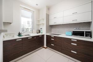 Stawki Pleasant Apartment by BookingHost