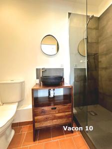 Appart'hotels Les Appartements du Vieux Port : Appartement 1 Chambre avec Terrasse