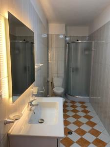 Lulu Suites - Studio