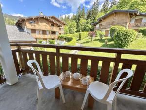 Charmant T2 à Demi-Quartier, 1 chambre, balcon, parking, casier à skis, proche forêt et espaces verts - FR-1-597-32