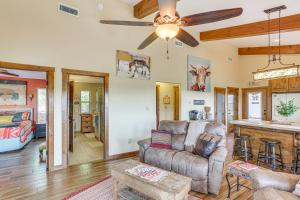 Medicine Park Cottage: Walk to Lake Lawtonka!