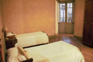 Los buenos amigos de Felipe Sambucetti casona historica con encanto