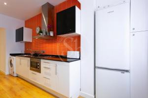 Cozy apartment beside Sagrada Familia