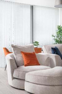 Modern Flat with Parking - Last Min Deals Available