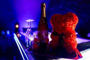 LÉvasion, Romantisme, volupté & jacuzzi