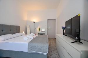 Apartment Frane