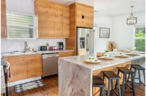 Cozy and Gorgeous 2BR1BA Near Amazing Downtown