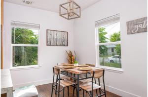 Cozy and Gorgeous 2BR1BA Near Amazing Downtown