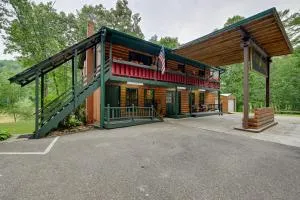 Robbinsville Apt in Converted Gas Station - Tapoco