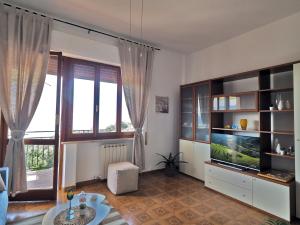 Sweet View Blue Of Patty 1