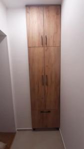 KostaStan - sa parkingom