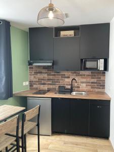 Le COCON STUDIEUX - Studio tout équipé- Quartier Lahitolle