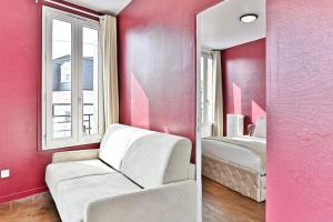 Appartement Rose Moderne Proche de la capitale II