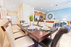 8955 California Palm