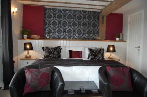 Double or Twin Room with Garden View room in Hayden's B&B