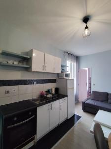 Appartements F2 Au village St Denis : Appartement 1 Chambre