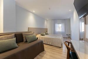 Triple Room room in Hotel Casanova