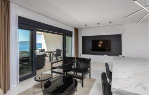 Beautiful Apartment In Novi Vinodolski 