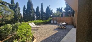 T3 avec jardin - mer, soleil et tout à pied