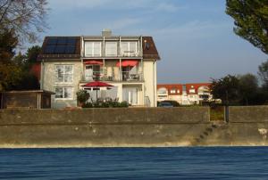 Haus Malerecke - Ihr Feriendomizil direkt am See!