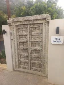 Vila Iremia - Ano Pyrgi