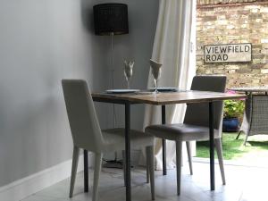 London-Apartment-Sleeps2-PrivateEntrance