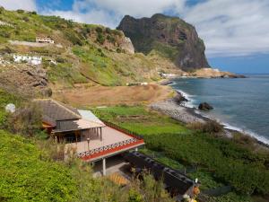 Maiata Beach House by Holiday Rental Madeira
