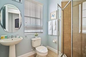 W479 - Modern Seaside Cottage