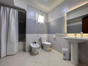 Appartement charmant avec piscine