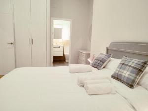 NUEVO RIBERA Arcangel Suite
