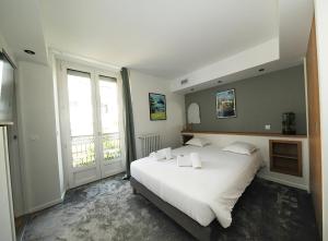 Hotels Hotel & Restaurant Le Patio VICHY : photos des chambres