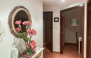 Stunning Apartment In Montalbán