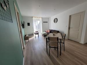 Appartements Logement centre le bugue : photos des chambres