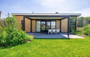 2 Bedroom Nice Home In Voorthuizen