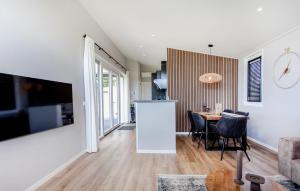 2 Bedroom Nice Home In Voorthuizen