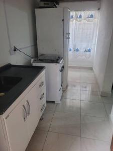 Kitnet para Temporada na Praia Simples