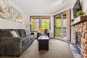 Reach Your Peak, Ski In, Ski Out, Pool, Hot Tub - Howser