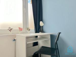 Lama Room - 10 Minutes to Gdańsk Old Town & Seaside