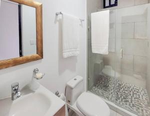 Luxusphere with gym, pools and rental vehicle